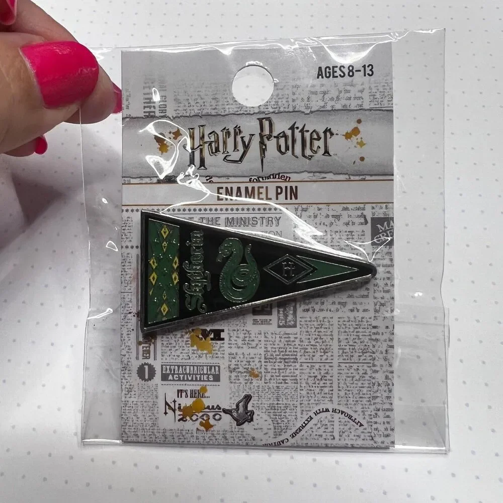 Harry Potter Slytherin Enamel Pin Loungefly Ages 8-13